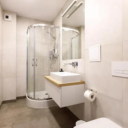 For 4 Near Market Square - Kuznicza 23 ורוצלב